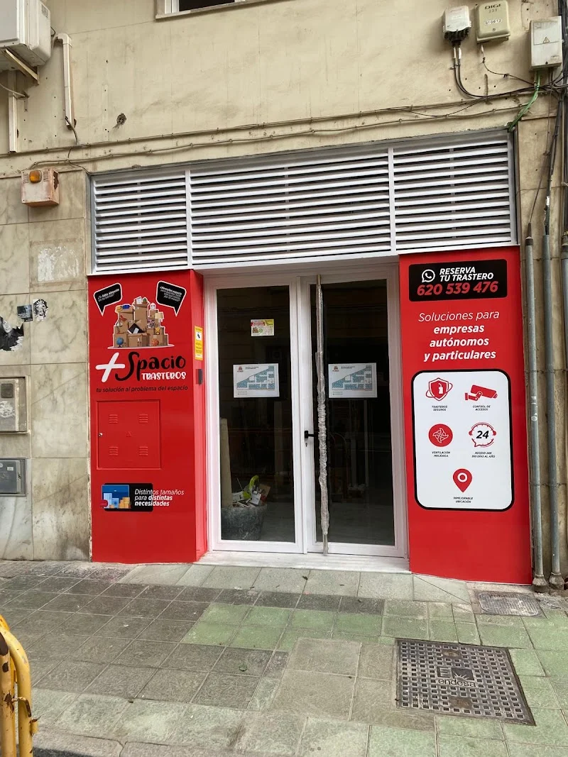 MAS ESPACIO TRASTEROS en C. Dolores Rodriguez Sopeña, 1, 04004 Almería, España - Imagen 2