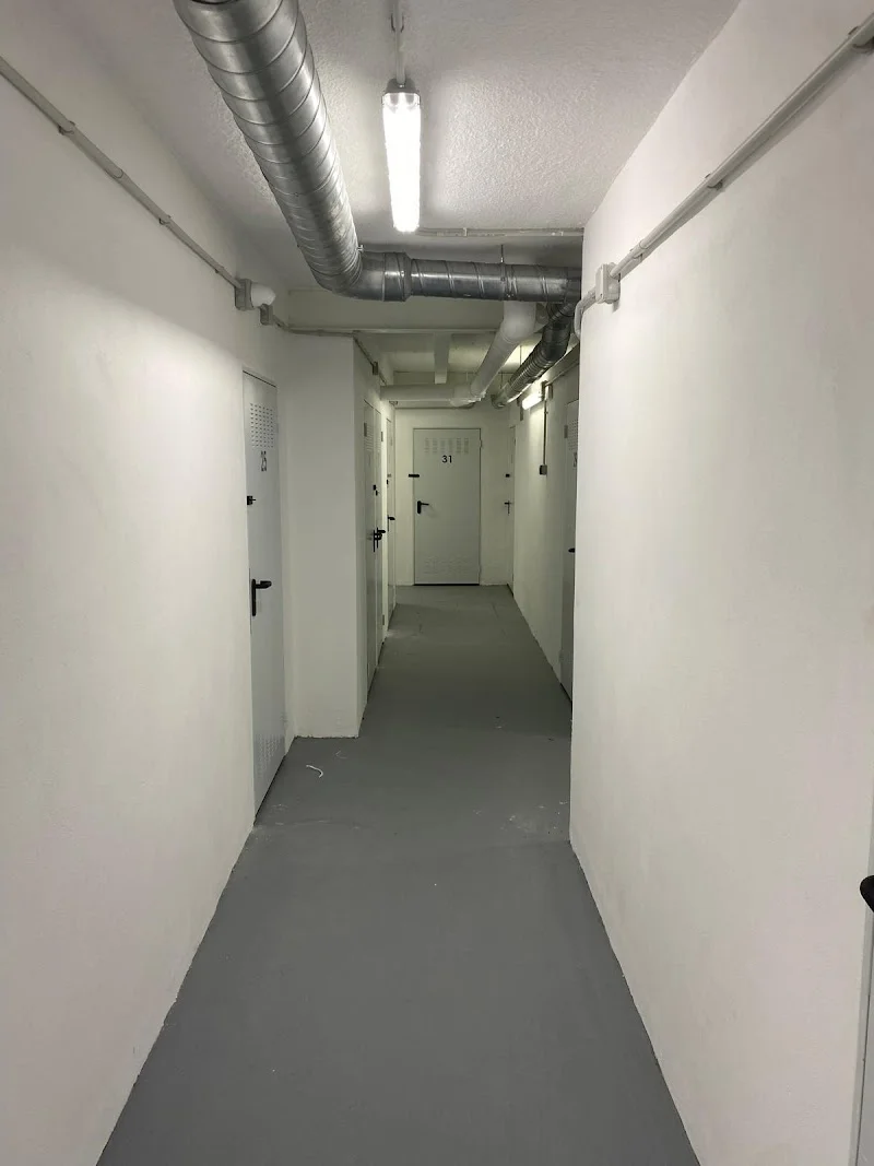 MAS ESPACIO TRASTEROS en C. Dolores Rodriguez Sopeña, 1, 04004 Almería, España - Imagen 5