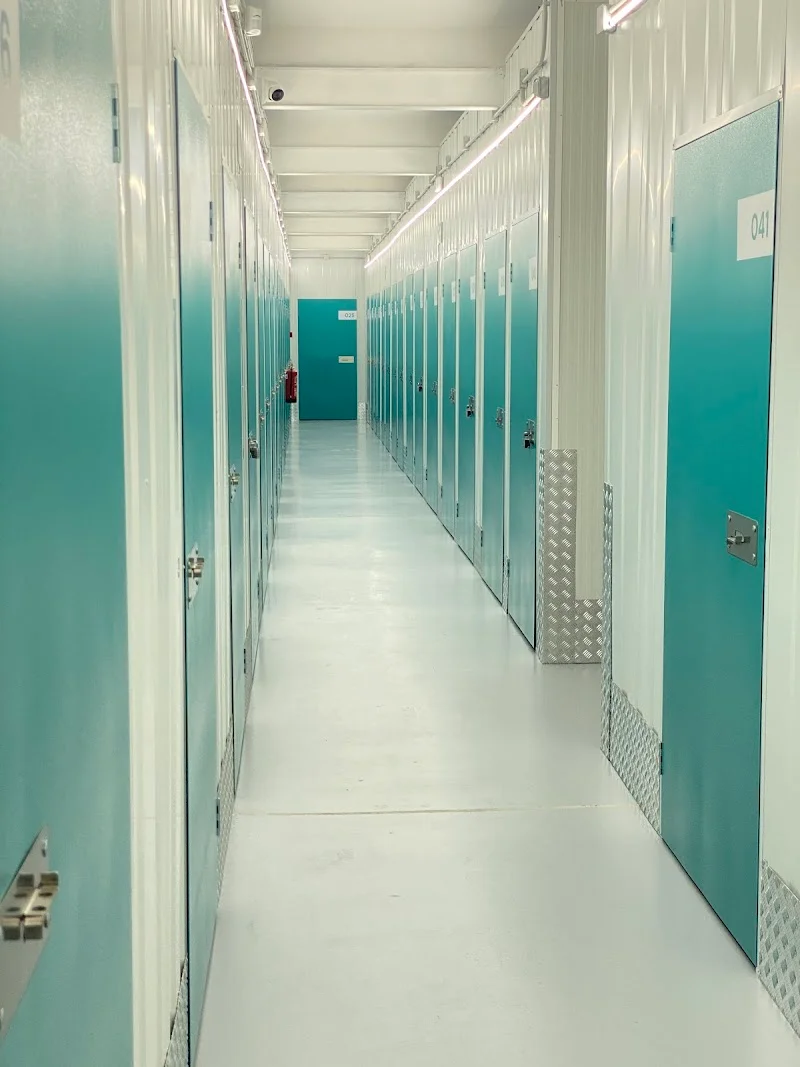 Trastero Trasteros La Vega en C. Fuente Victoria, 49, 04007 Almería, España - MejorTrastero