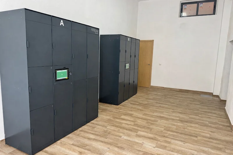 LockersAlmería. Consigna para equipajes 24/7. en C. San Francisco de Asís, 19, 04001 Almería, España - Imagen 3