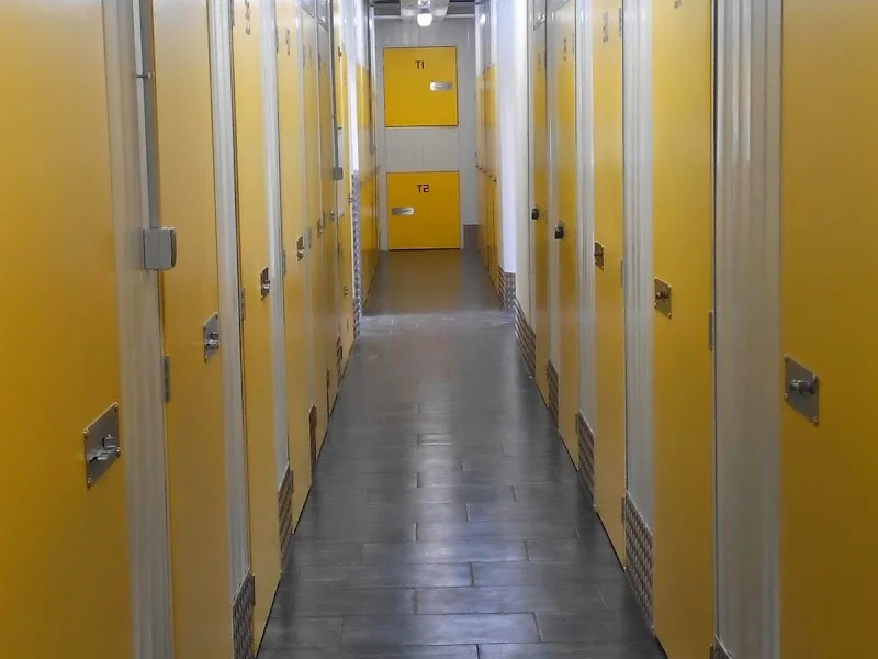 TRASTEROS CARACOL en Avenida de la Institución Libre de Enseñanza, CALLE HNOS. GARCÍA NOBLEJAS, 158, Posterior, Cdad. Lineal, 28037 Madrid, España - Imagen 3