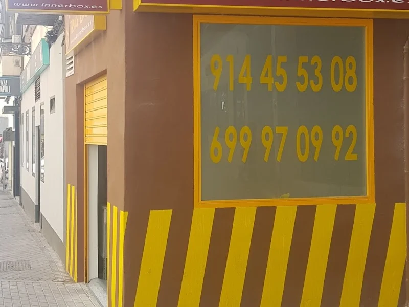 TRASTEROS CHAMBERÍ - INNERBOX en Calle de Jordán, 12, Chamberí, 28010 Madrid, España - Imagen 2