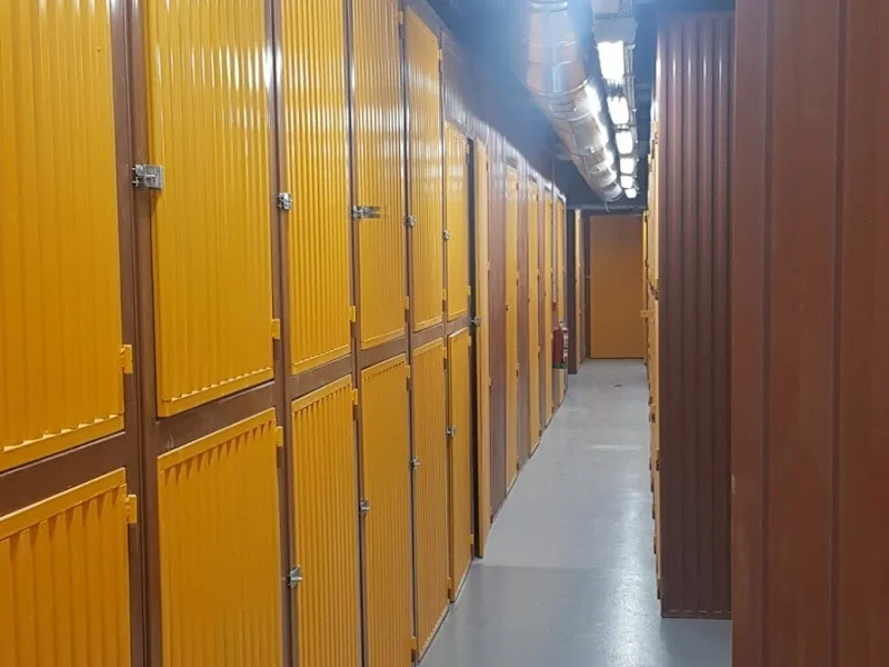 TRASTEROS CHAMBERÍ - INNERBOX en Calle de Jordán, 12, Chamberí, 28010 Madrid, España - Imagen 3