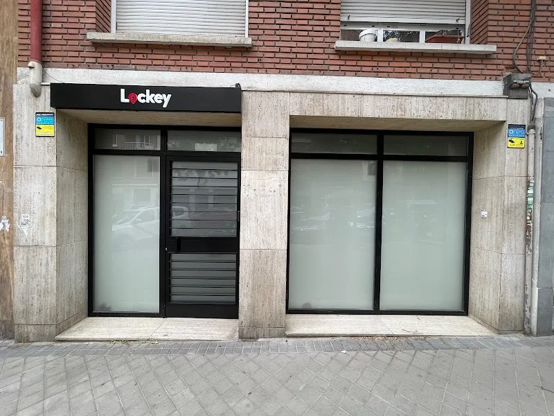 Trasteros Lockey en C. de Galileo, 45, Chamberí, 28015 Madrid, España - Imagen 3