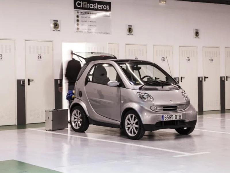 Cititrasteros en C. de Azcona, 62, Salamanca, 28028 Madrid, España - Imagen 1