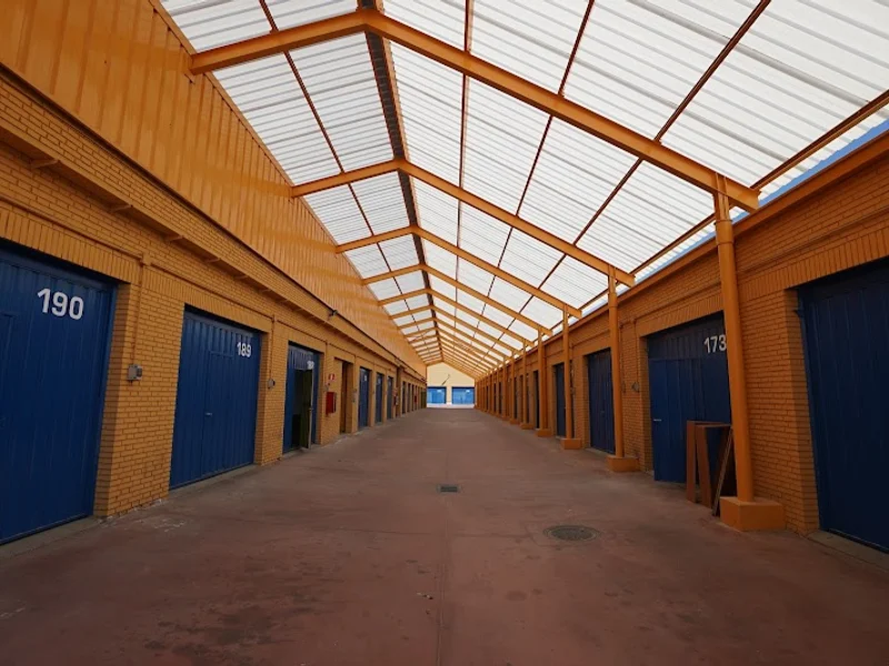 Trasteros y Almacenes Alcorcón/Leganés en C. del Trueno, 16, 28918 Leganés, Madrid, España - Imagen 1