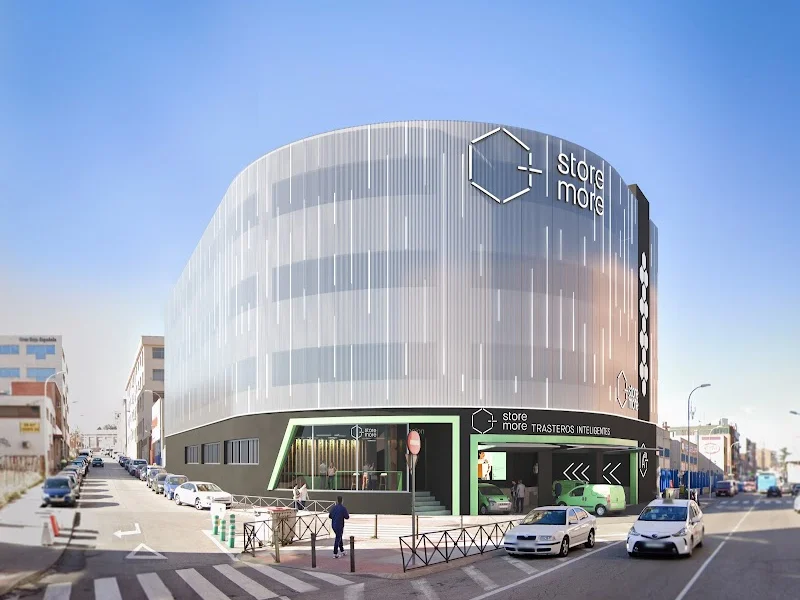 Storemore Carabanchel - trasteros carabanchel en C. del Aguacate, 50, Carabanchel, 28044 Madrid, España - Imagen 1