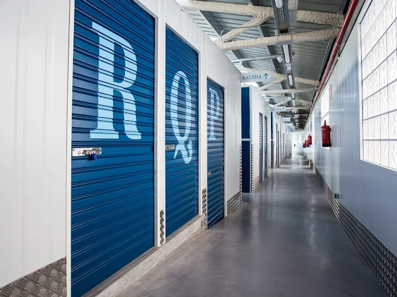 Trasteros Eguaras en C. de Vázquez de Mella, 41, Cdad. Lineal, 28017 Madrid, España - Imagen 1