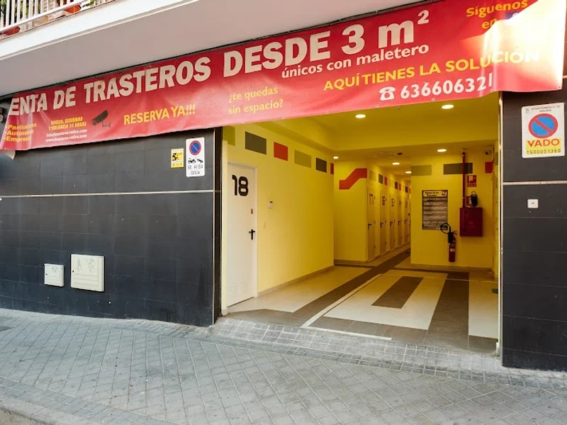 Mini Almacenes Madrid en C. del Río Ulla, 24, Cdad. Lineal, 28017 Madrid, España - Imagen 4