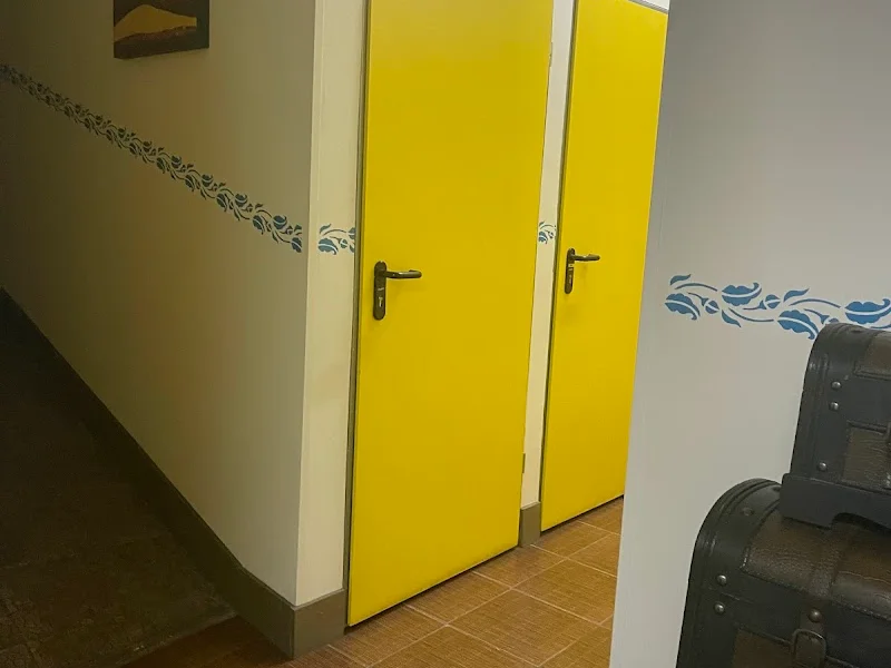 BUNKER en C. de Ardemans, 70, Salamanca, 28028 Madrid, España - Imagen 4