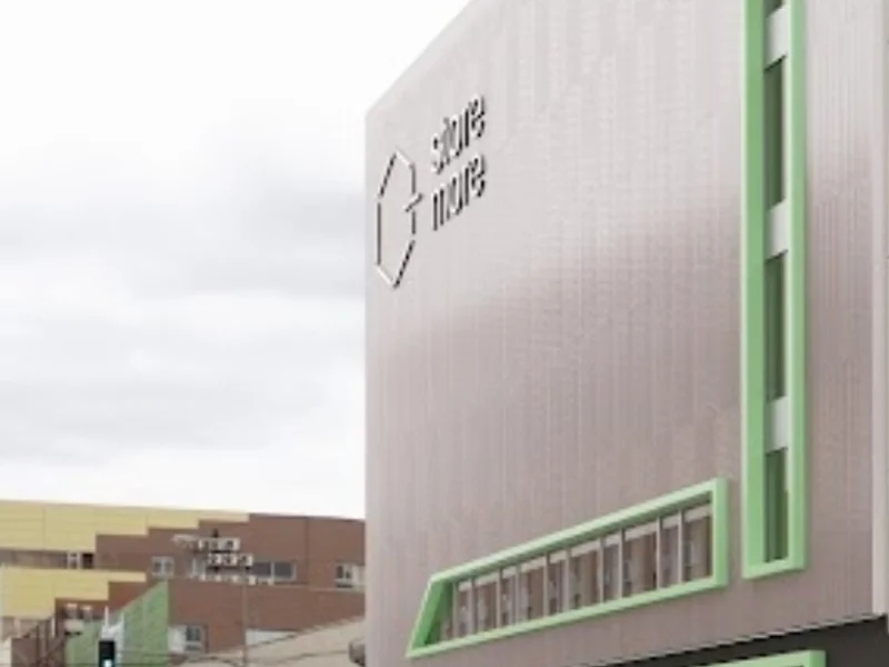 Storemore San Blas - Ciudad Lineal | Alquiler de Trasteros Inteligentes en C. de Emilio Muñoz, 21, San Blas-Canillejas, 28037 Madrid, España - Imagen 2