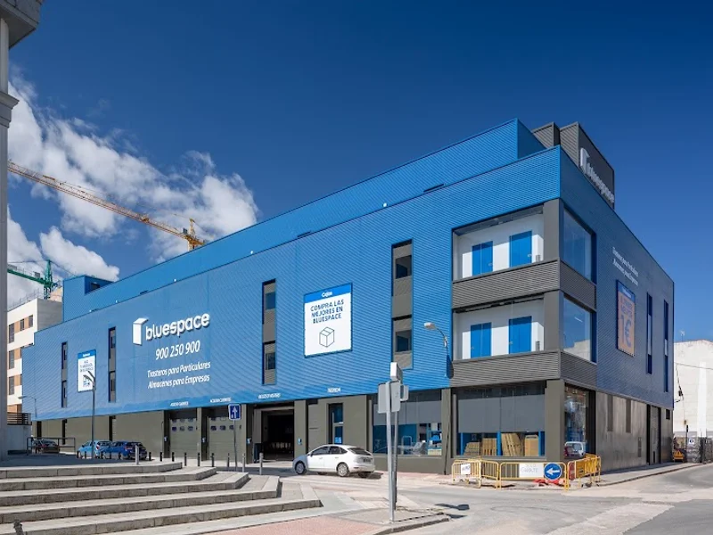 Bluespace en C. de García Martín, 12, 28224 Pozuelo de Alarcón, Madrid, España - Imagen 1