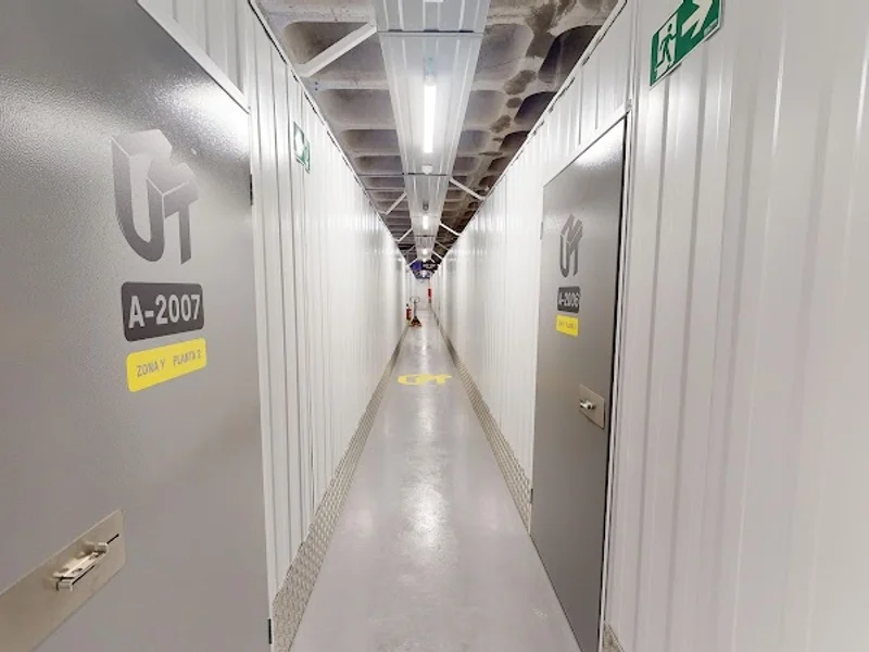 Necesito Un Trastero en Pozuelo de Alarcón, Madrid en C. Manises, 3, 28224 Pozuelo de Alarcón, Madrid, España - Imagen 1