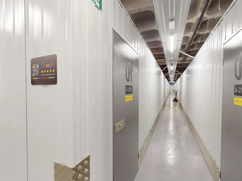 Necesito Un Trastero en Pozuelo de Alarcón, Madrid en C. Manises, 3, 28224 Pozuelo de Alarcón, Madrid, España - Imagen 2