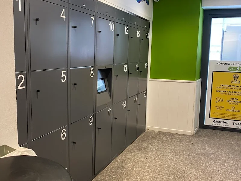 Locker in the City Madrid - Consigna 24h en Chueca | Retiro | Colón en C. de la Libertad, 27, Centro, 28004 Madrid, España - Imagen 2