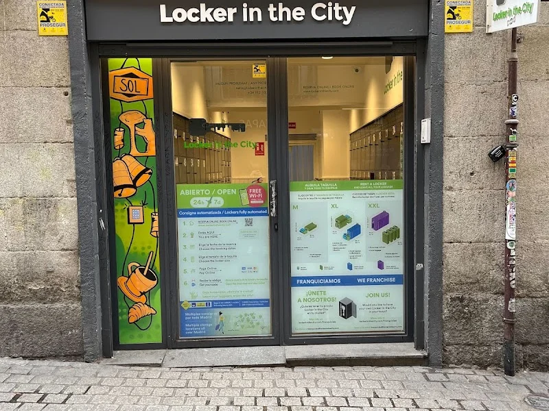 Locker in the City Madrid - Consigna 24h en Puerta del Sol en C. de Barcelona, 10, Centro, 28012 Madrid, España - Imagen 2