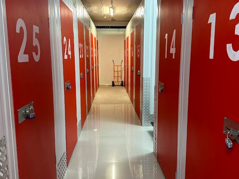 Trasteros Botero en C. del Corazón de María, 72, Chamartín, 28002 Madrid, España - Imagen 1