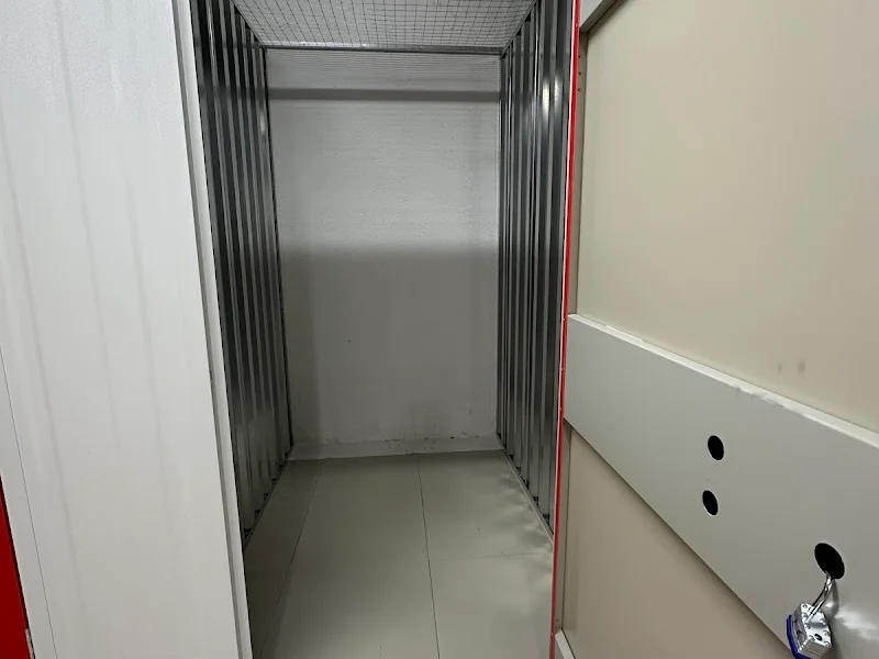 Trasteros Botero en C. del Corazón de María, 72, Chamartín, 28002 Madrid, España - Imagen 4