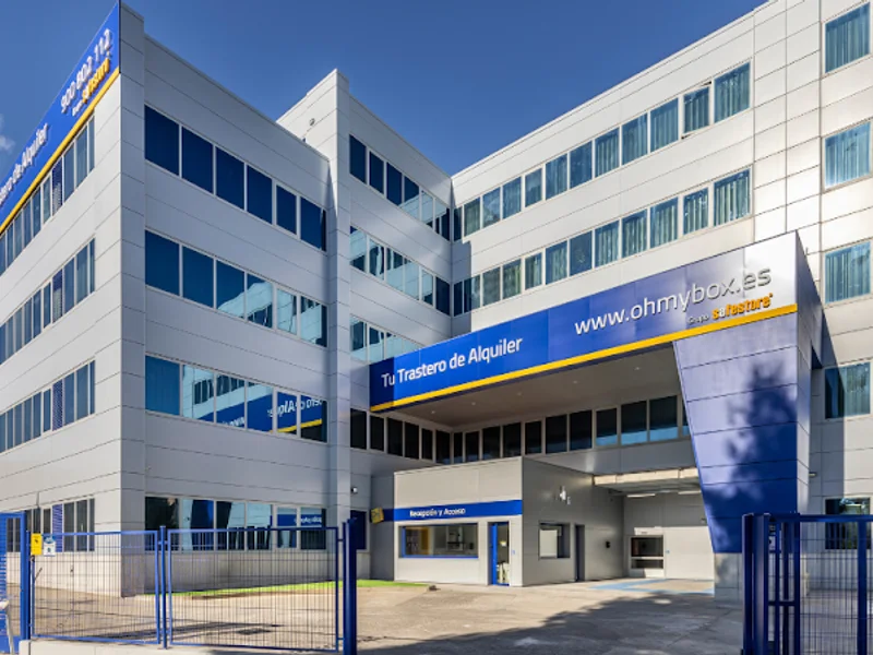 OhMyBox! Trasteros de alquiler: Barajas, Madrid en C. Mijancas, 1, San Blas-Canillejas, 28022 Madrid, España - Imagen 1