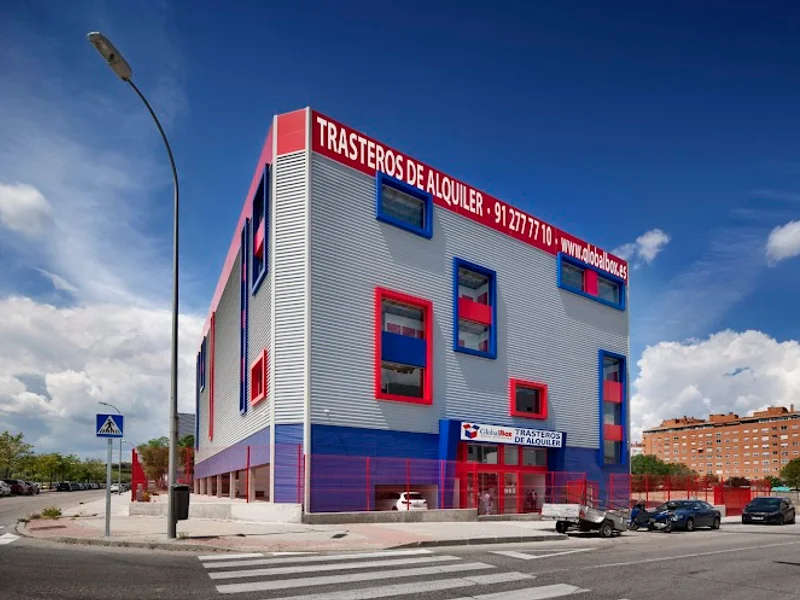 GLOBALBOX - Trasteros CARABANCHEL en C. Cerilleras, 10, Carabanchel, 28054 Madrid, España - Imagen 1