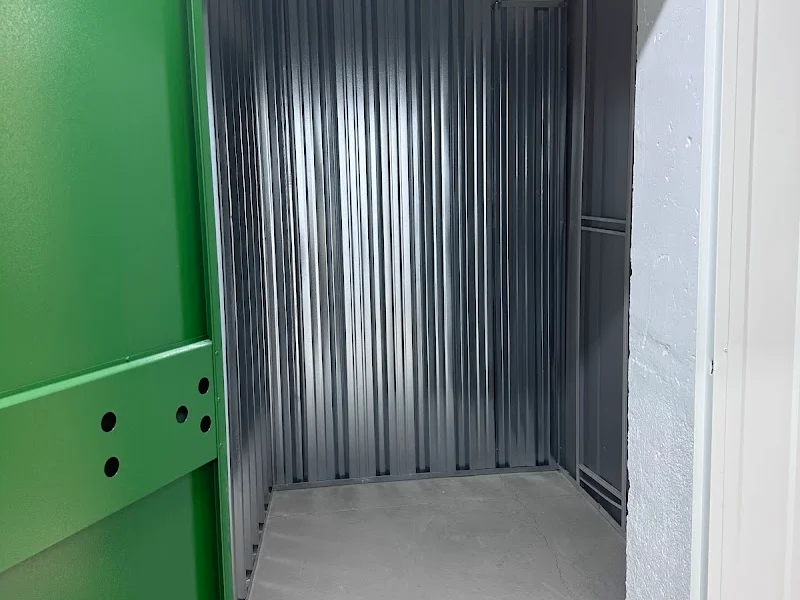 Trasteros Heliodoro - Alquiler Trasteros Madrid en C. de Campo Real, 4, Tetuán, 28039 Madrid, España - Imagen 4