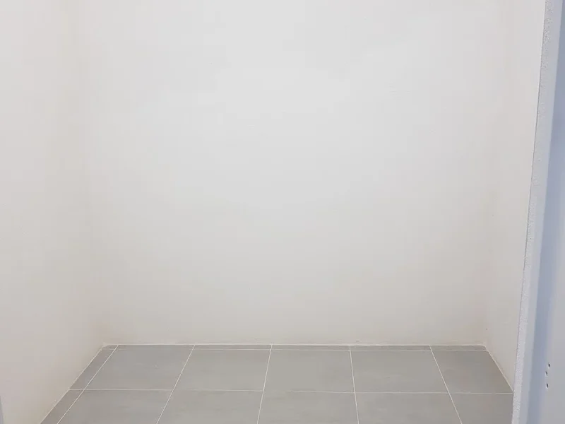 Trasteros Muy Grande en C. de Pedro Rogel, 5, Tetuán, 28039 Madrid, España - Imagen 4