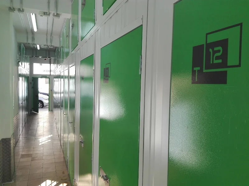 Metalbox Self Storage Trasteros y Almacenamiento en C. de Chile, 18, 28016, Chamartín, 28016 Madrid, España - Imagen 1