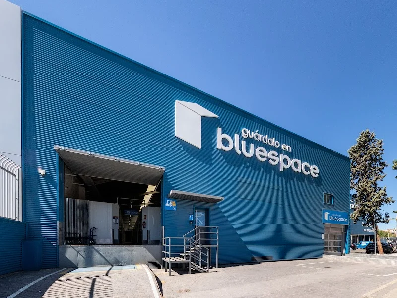 Bluespace Barajas en C. Trespaderne, 25, Barajas, 28042 Madrid, España - Imagen 3