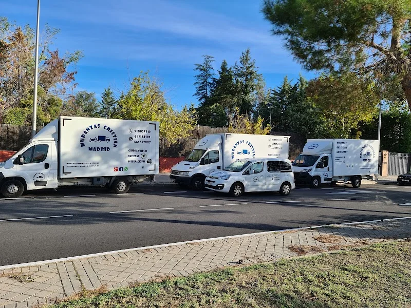 Mudanzas Cristian en Av. de la Osa Mayor, 65, 1º A, Moncloa - Aravaca, 28023 Madrid, España - Imagen 1