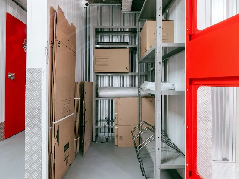 RedTras - Trasteros 7x24 en C. Manuel Marchamalo, 8, Tetuán, 28029 Madrid, España - Imagen 4