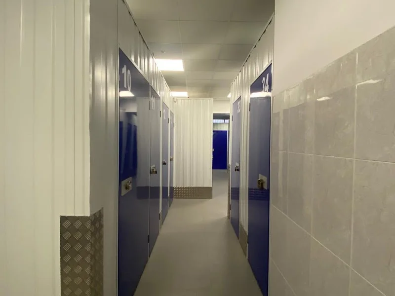 Last Trasteros Villarrosa en C. de Mota del Cuervo, Hortaleza, 28043 Madrid, España - Imagen 1