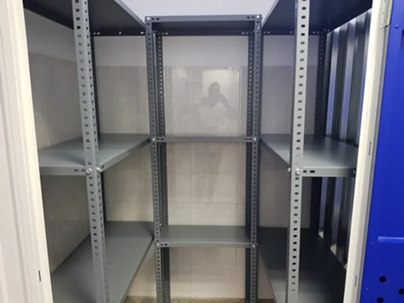 Last Trasteros Villarrosa en C. de Mota del Cuervo, Hortaleza, 28043 Madrid, España - Imagen 4