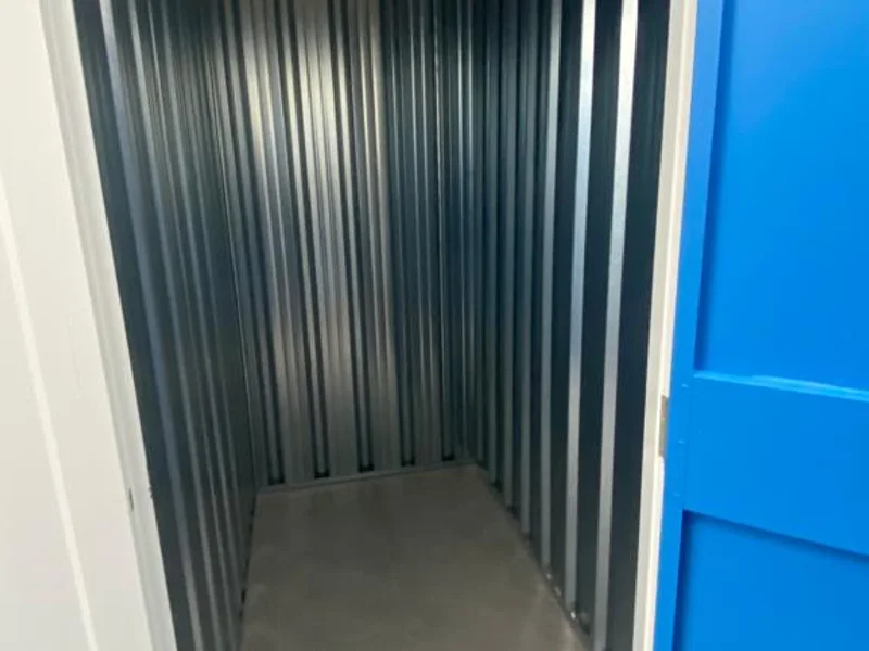 TRASTEROS BLUE BOXES, S.L. CANILLAS HORTALEZA C/TRIBALDOS, 2 en C. de Tribaldos, 2, Hortaleza, 28043 Madrid, España - Imagen 4