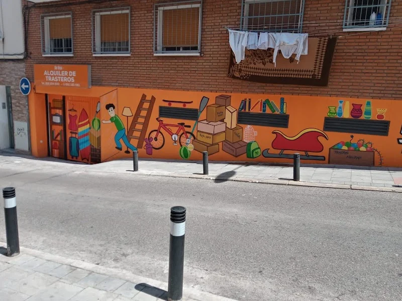 BeBox Trasteros Tetuán en C. Pinos Alta, 96, Tetuán, 28029 Madrid, España - Imagen 4