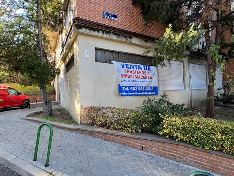 Trasteros En PINAR DEL REY en C. de Pablo Serrano, 11, Hortaleza, 28043 Madrid, España - Imagen 1