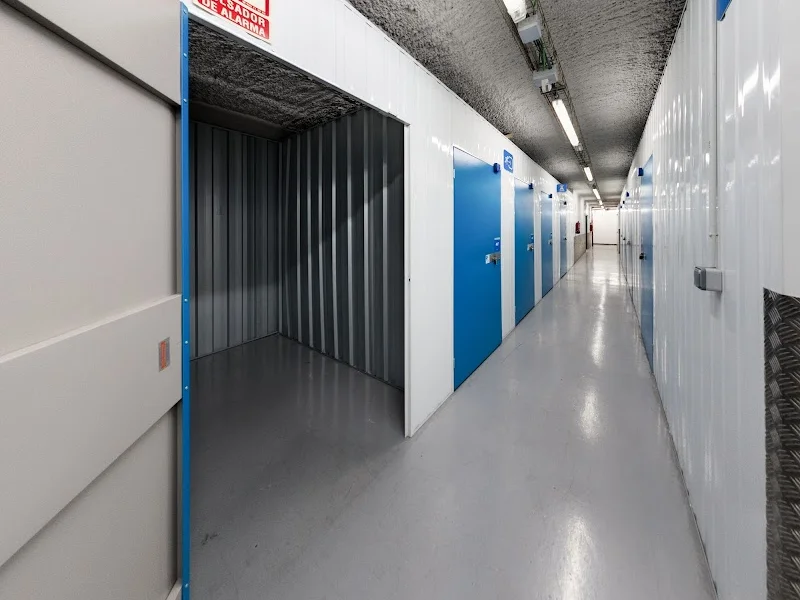 Bluespace H. Ramón y Cajal en C. de Manuel Tovar, 28, Fuencarral-El Pardo, 28034 Madrid, España - Imagen 2