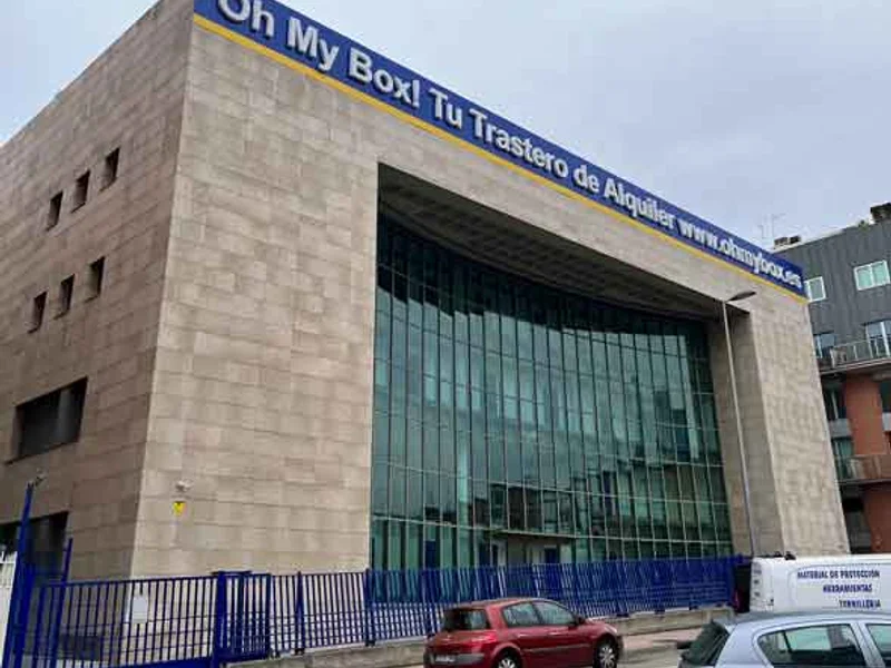 OhMyBox! Trasteros de alquiler: Hospital Ramon y Cajal, Madrid. en C. de Manuel Tovar, 23, Fuencarral-El Pardo, 28034 Madrid, España - Imagen 3
