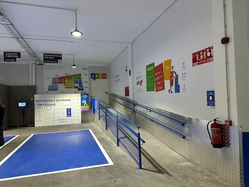 RedTras - Fuencarral en Av del Cardenal Herrera Oria, 63, Fuencarral-El Pardo, 28034 Madrid, España - Imagen 3