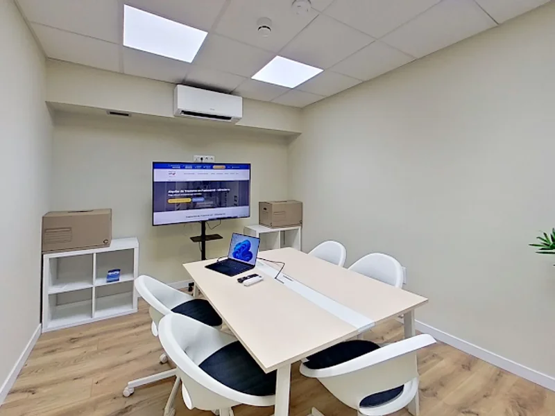 RedTras - Fuencarral en Av del Cardenal Herrera Oria, 63, Fuencarral-El Pardo, 28034 Madrid, España - Imagen 4