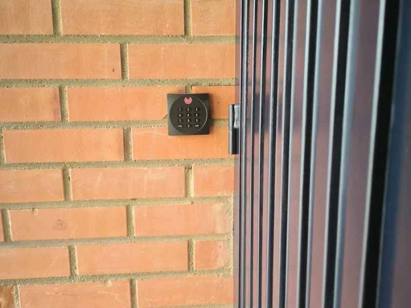 STBox en Av. de Manoteras, 22, Hortaleza, 28050 Madrid, España - Imagen 4