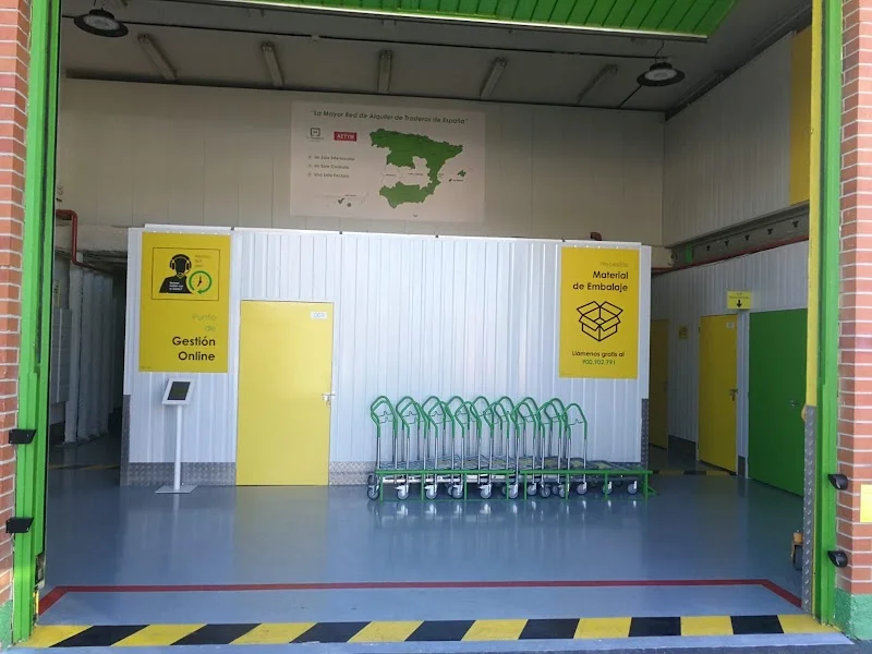 Tu Trastero® - Alquiler de Trasteros Alcobendas en C. de los Reyes Católicos, 12, 28108 Alcobendas, Madrid, España - Imagen 4