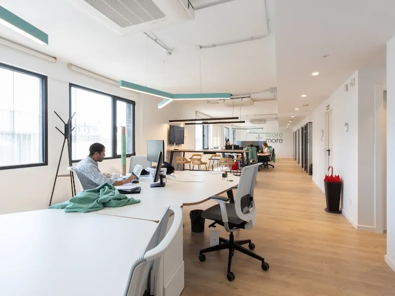 Storemore Alcobendas | Alquiler de trasteros en C. de Francisco Gervás, 6, 28108 Alcobendas, Madrid, España - Imagen 2