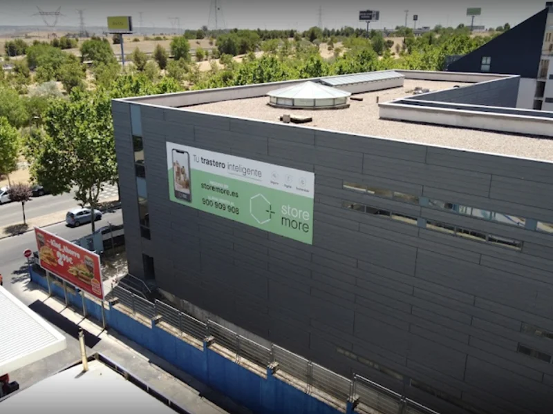 Storemore San Sebastián de los Reyes | Trasteros en Av. de los Pirineos, 17, 28703 San Sebastián de los Reyes, Madrid, España - Imagen 3