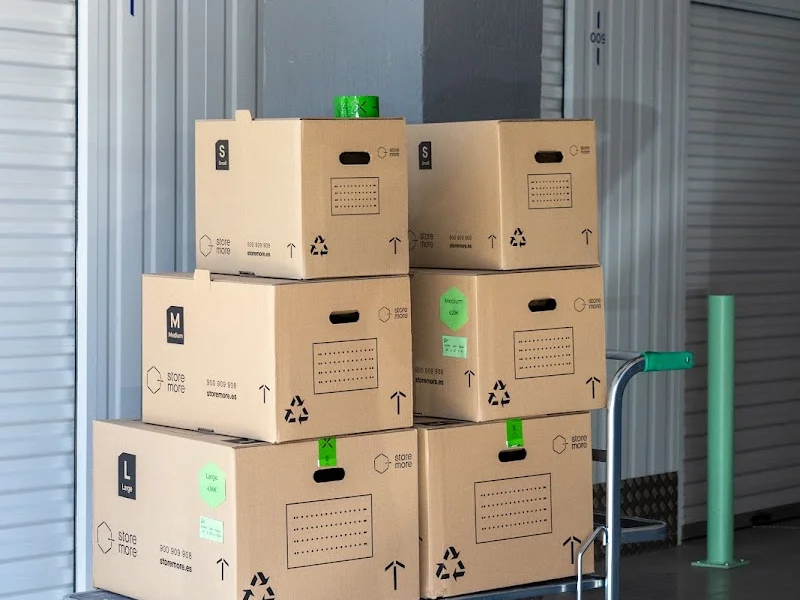 Storemore San Sebastián de los Reyes | Trasteros en Av. de los Pirineos, 17, 28703 San Sebastián de los Reyes, Madrid, España - Imagen 4