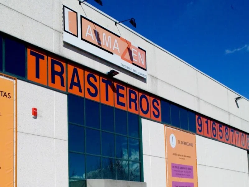 Almazen en Av. de los Pirineos, 23, 28703 San Sebastián de los Reyes, Madrid, España - Imagen 1