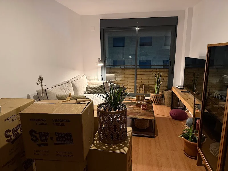 Mudanzas Serrano en C. de Azcona, 38, Salamanca, 28028 Madrid, España - Imagen 5