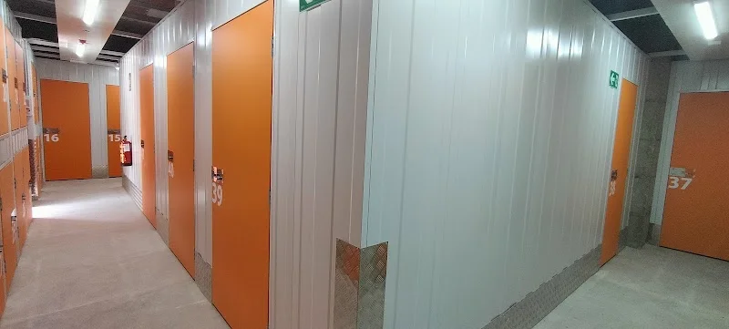 Trasteros Naranja Móstoles en C. Empecinado, 44, 28937 Móstoles, Madrid, España - Imagen 4