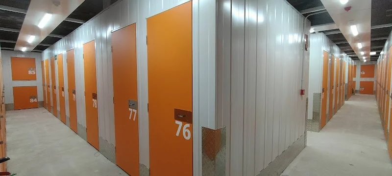 Trasteros Naranja Móstoles en C. Empecinado, 44, 28937 Móstoles, Madrid, España - Imagen 5