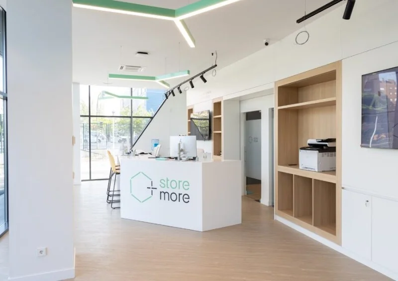 Storemore Móstoles | Alquiler de Trasteros Inteligentes en P.º de Arroyomolinos, 69, 28938 Móstoles, Madrid, España - Imagen 3