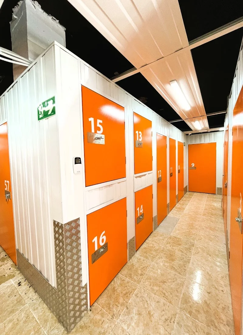 Trasteros Naranja Móstoles II en C. Camino de Leganes, 11, 28937 Móstoles, Madrid, España - Imagen 3